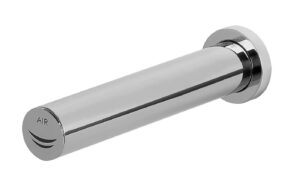 Moderna unità di lavaggio e asciugatura cromata, cilindrica, montata a parete, con la scritta AIR e il simbolo di un'onda incisi sul tappo terminale circolare.