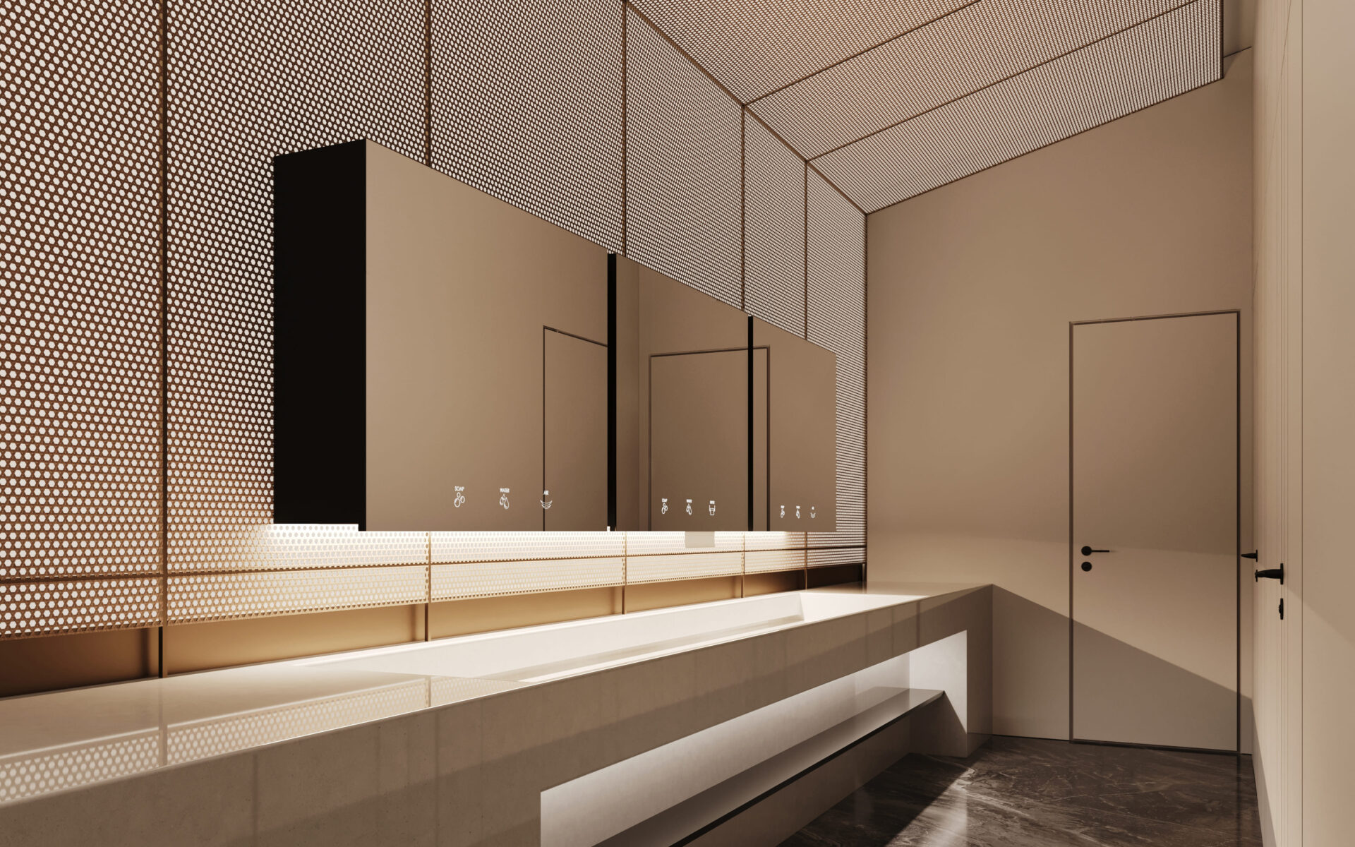 Un bagno moderno e minimalista con pareti beige, un lungo piano di lavoro rettangolare, grandi specchi e illuminazione sotto il mobile. La stanza presenta un soffitto in metallo perforato e una semplice porta chiusa sulla destra.